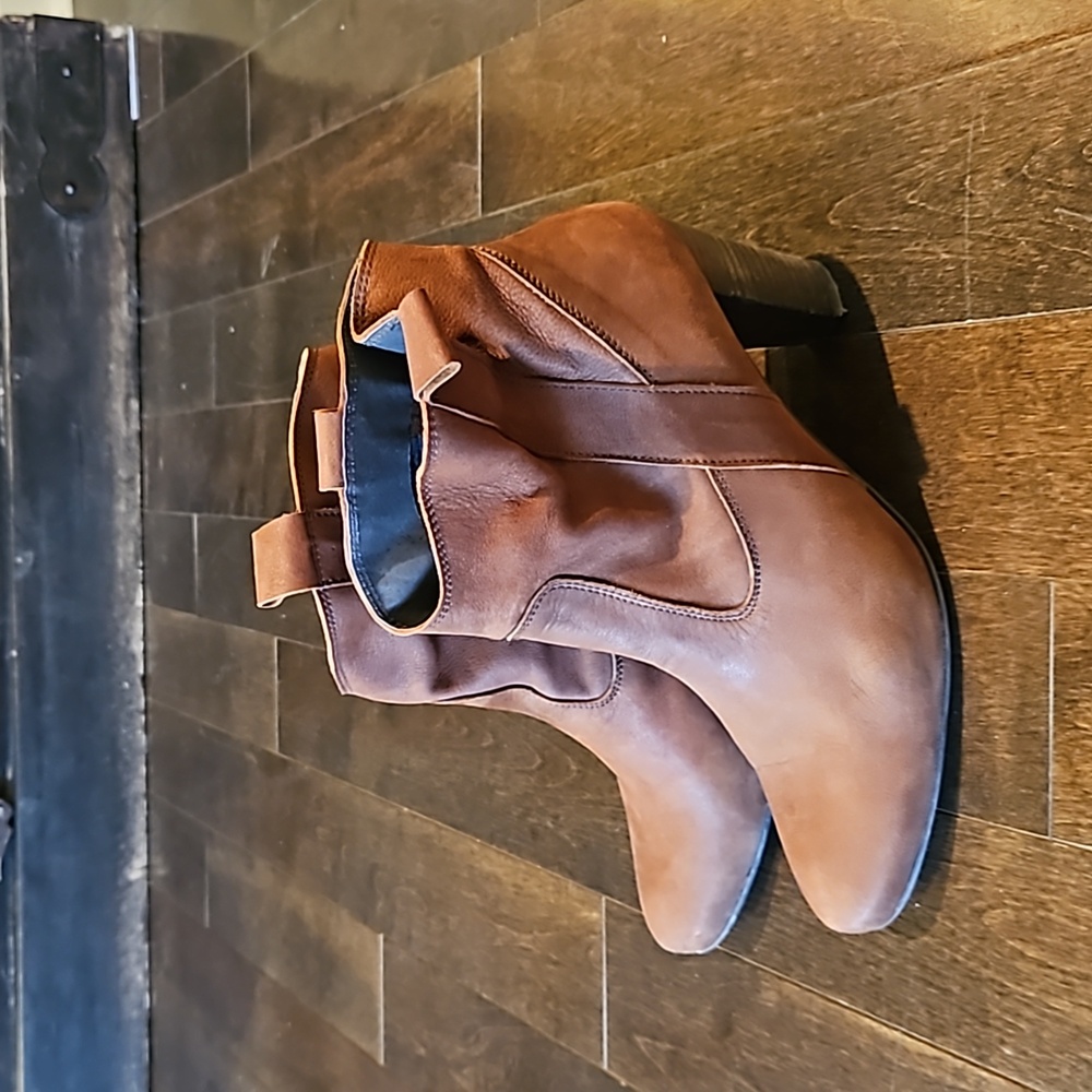 Leather booties